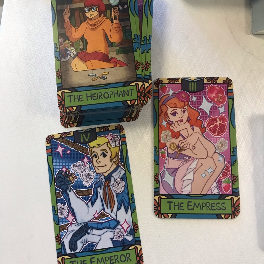 The Meddling Kids Tarot—Scooby Doo themed tarot deck NWOT